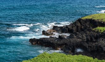 51 Kapohue Rd, Hana, HI 96713
