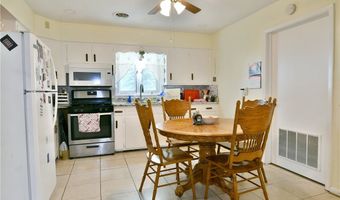 159 N Canfield Niles Rd, Austintown, OH 44515