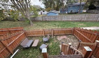 633 Meadow Pl, Ames, IA 50010