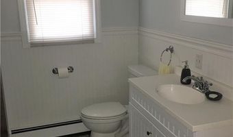 53 Spice Bush Trl, Narragansett, RI 02882