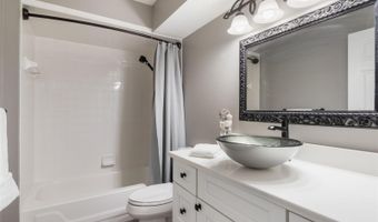 2113 KIRKLAND LAKE Dr, Auburndale, FL 33823