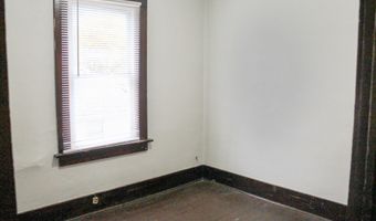 328 W 4th St, Ashland, OH 44805