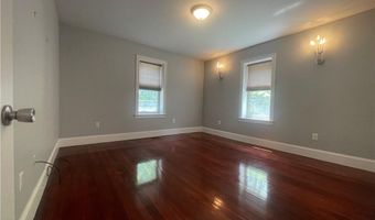 1746 Lonsdale Ave A, Lincoln, RI 02865