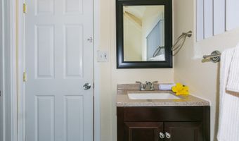 3741 Harding Ave, Honolulu, HI 96816