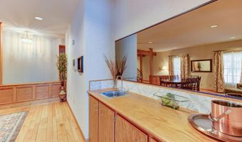 9 University Pl, Amsterdam, NY 12010