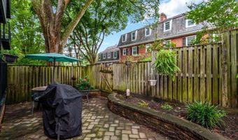 3004 S COLUMBUS St S A2, Arlington, VA 22206