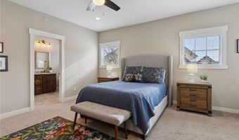 15653 Cobblestone Lake Pkwy, Apple Valley, MN 55124