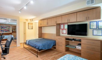 8313 STILL SPRING Ct, Bethesda, MD 20817