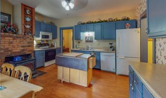 5696 Steubenville Rd SE, Amsterdam, OH 43903