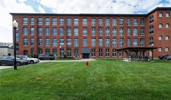 1 Tupperware Dr B1, North Smithfield, RI 02896