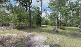 2638 Arpana Cir, Alford, FL 32420