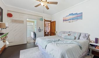 329 W 5th St, Auburn, IN 46706