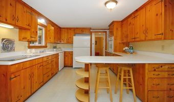 6 Hosmer St, Acton, MA 01720