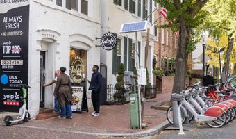 3303 WATER St NW 4B, Washington, DC 20007