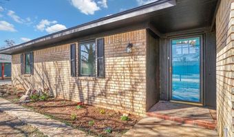 703 Comanche Trl, Altus, OK 73521