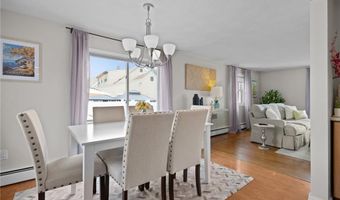 17 Belvedere St, Johnston, RI 02919