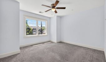 8905 HEMPSTEAD Ave, Bethesda, MD 20817