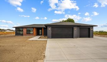 1100 Coventry Ln, Burley, ID 83318