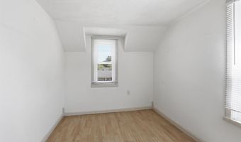 521 E CALUMET St, Appleton, WI 54915