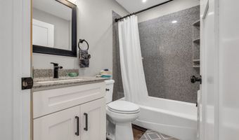 13 Privateer Dr, Afton, OK 74331