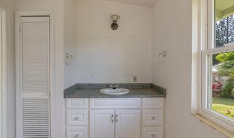 601 N Honokala Rd B, Haiku, HI 96708