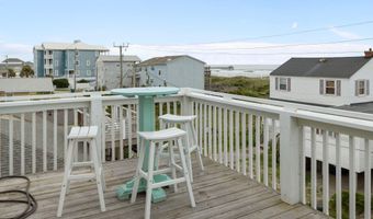 201 W Glenn St, Atlantic Beach, NC 28512