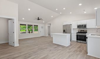 2771 Gady Pines Dr, Adrian, MI 49221