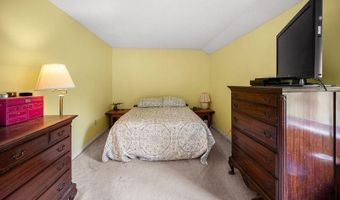 202 Route 27 36, Raymond, NH 03077