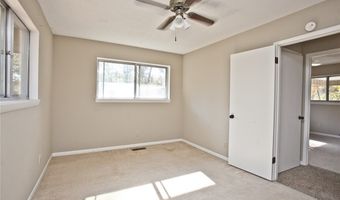 33 Sheneman Dr, Bella Vista, AR 72715