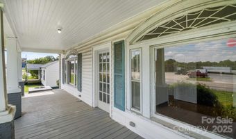 10729 N Main St, Archdale, NC 27263