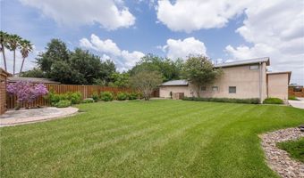 1504 Morningside Dr, Alice, TX 78332