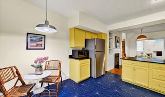 131 W BARRE St W, Baltimore, MD 21201