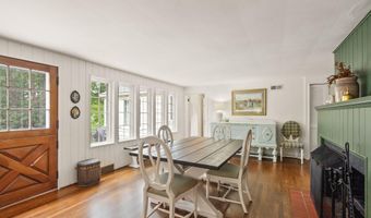 7551 MARSHALL Dr, Annandale, VA 22003