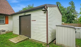 6926 VANDERBILT Dr, Alexandria, VA 22307