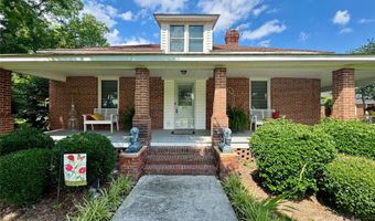 300 Blackmon St S, Bethune, SC 29009