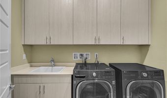 1253 Cloud Tower St 102, Las Vegas, NV 89135