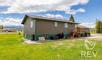8 Mountain Dr, Cody, WY 82414