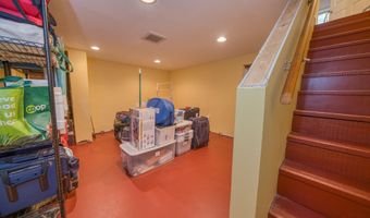 208 Congress St, Belfast, ME 04915