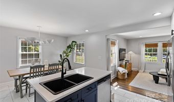 4405 Somerdale Ln, Charlotte, NC 28205