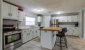 25836 MANHATTAN Ln, Astor, FL 32102