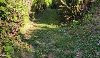 17285 RUSTIC Ln, Brookings, OR 97415