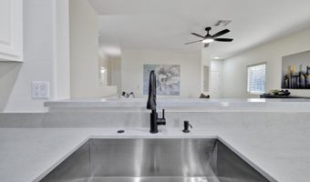 41326 N HUDSON Trl, Anthem, AZ 85086