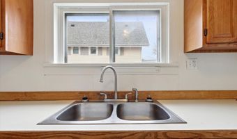724 Bridge Ave, Alma, MI 48801