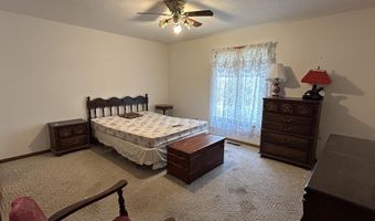 602 Curry Ave, Ava, MO 65608