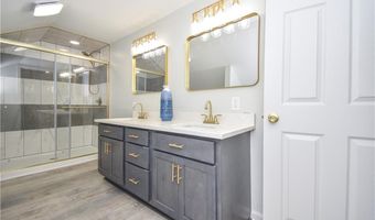 1706 SIMPSON St, Alexander City, AL 35010