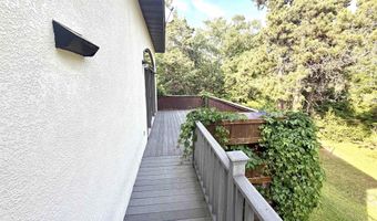 5912 5 Mile Pt Rd, Allouez, MI 49805