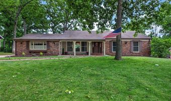 404 Oakmont Cir, Ballwin, MO 63011