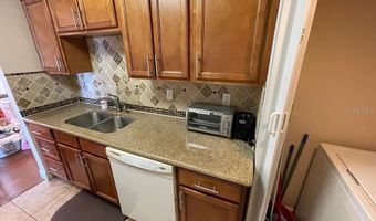 524 ORANGE Dr 11, Altamonte Springs, FL 32701