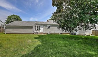 23 Robert Cir, Cranston, RI 02905