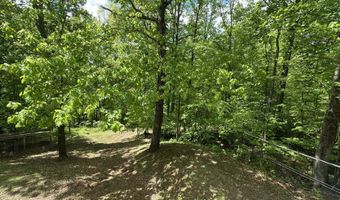 186 View Rd, Alderson, WV 24910